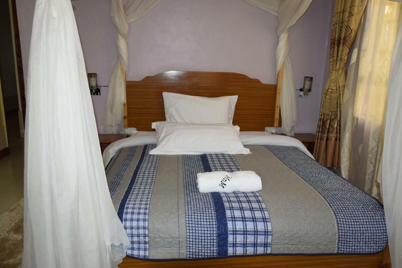 Yaris Guest House エルドレット エクステリア 写真