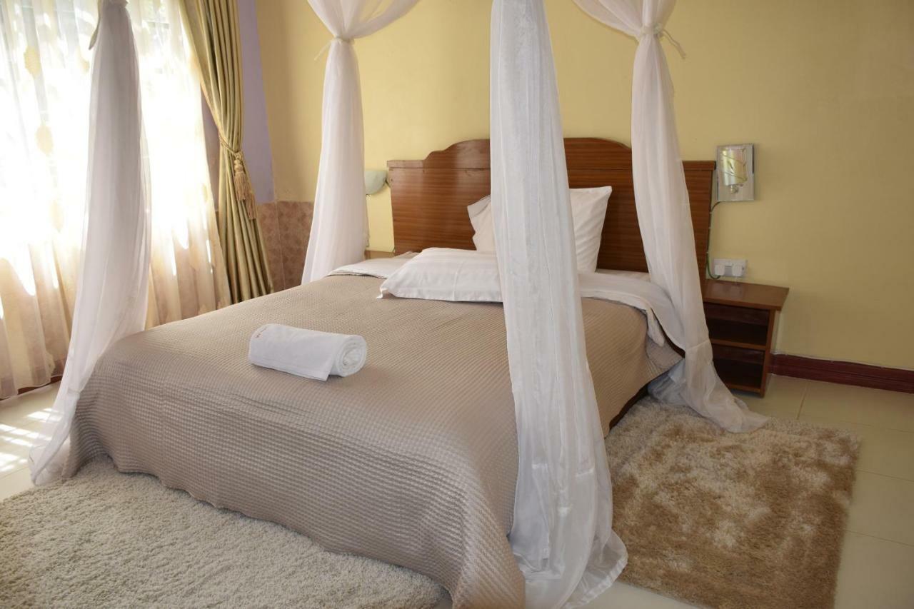 Yaris Guest House エルドレット エクステリア 写真